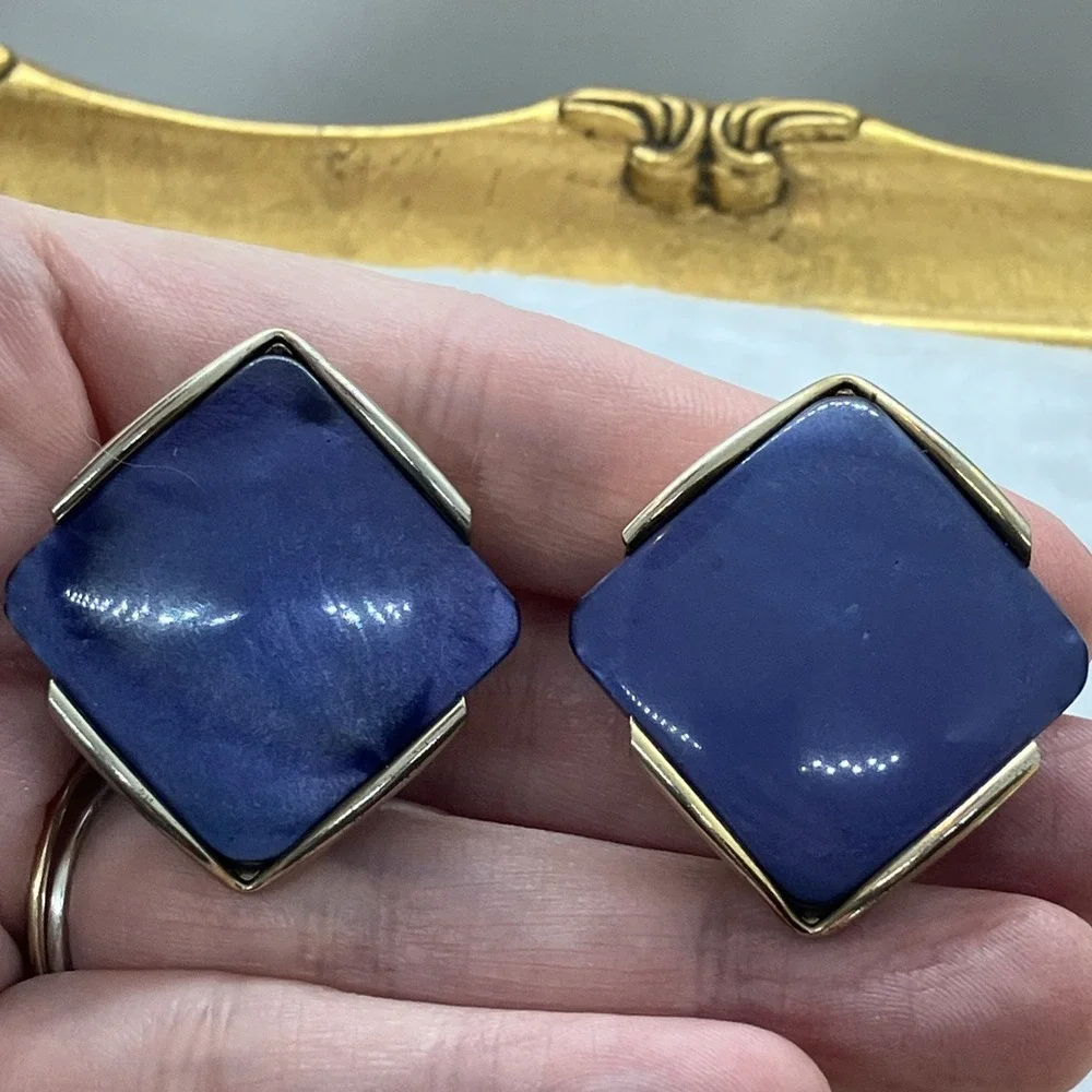 Vtg. 50's Thermoset Moonglow Blue Lucite Clip On‎ Gold Tone Earrings MCM